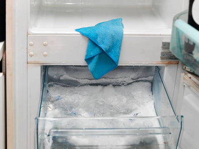 How to clean and defrost the freezer?